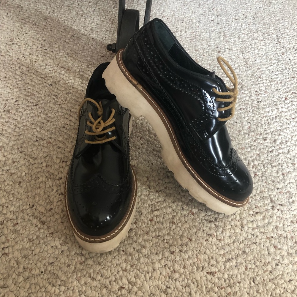 Oxford shoes